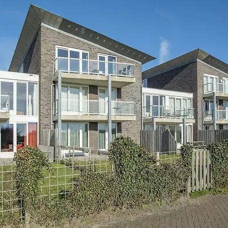 Modernly Within Groote Keeten